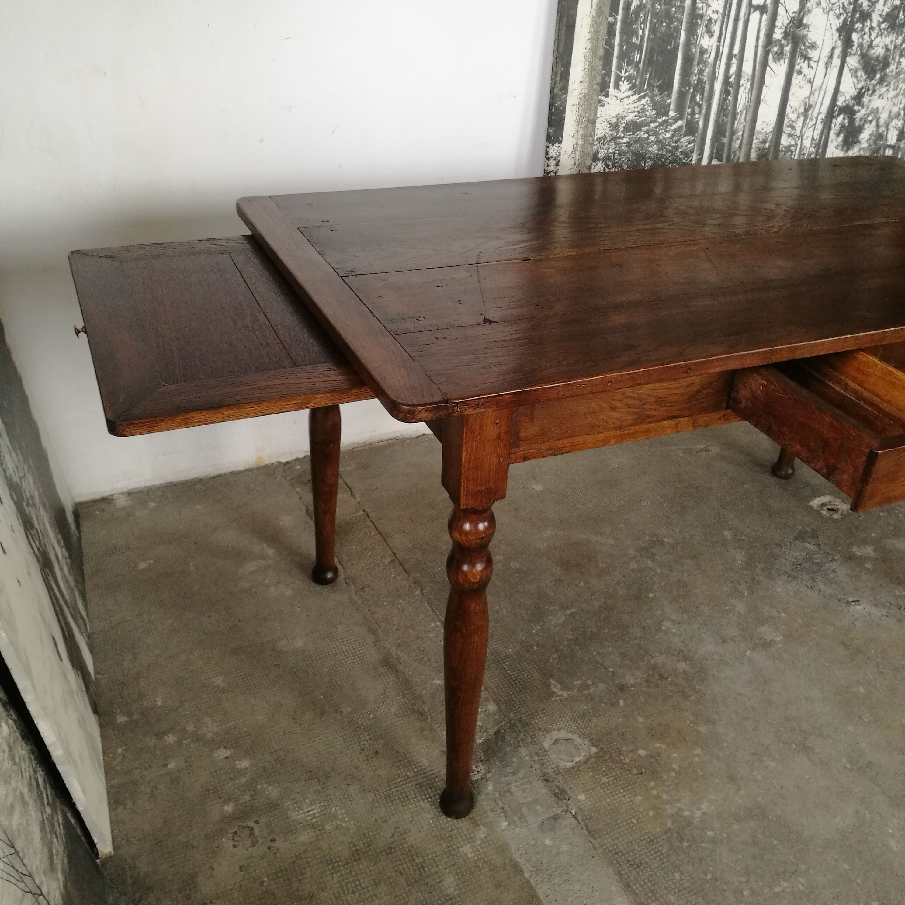 Farmhouse table