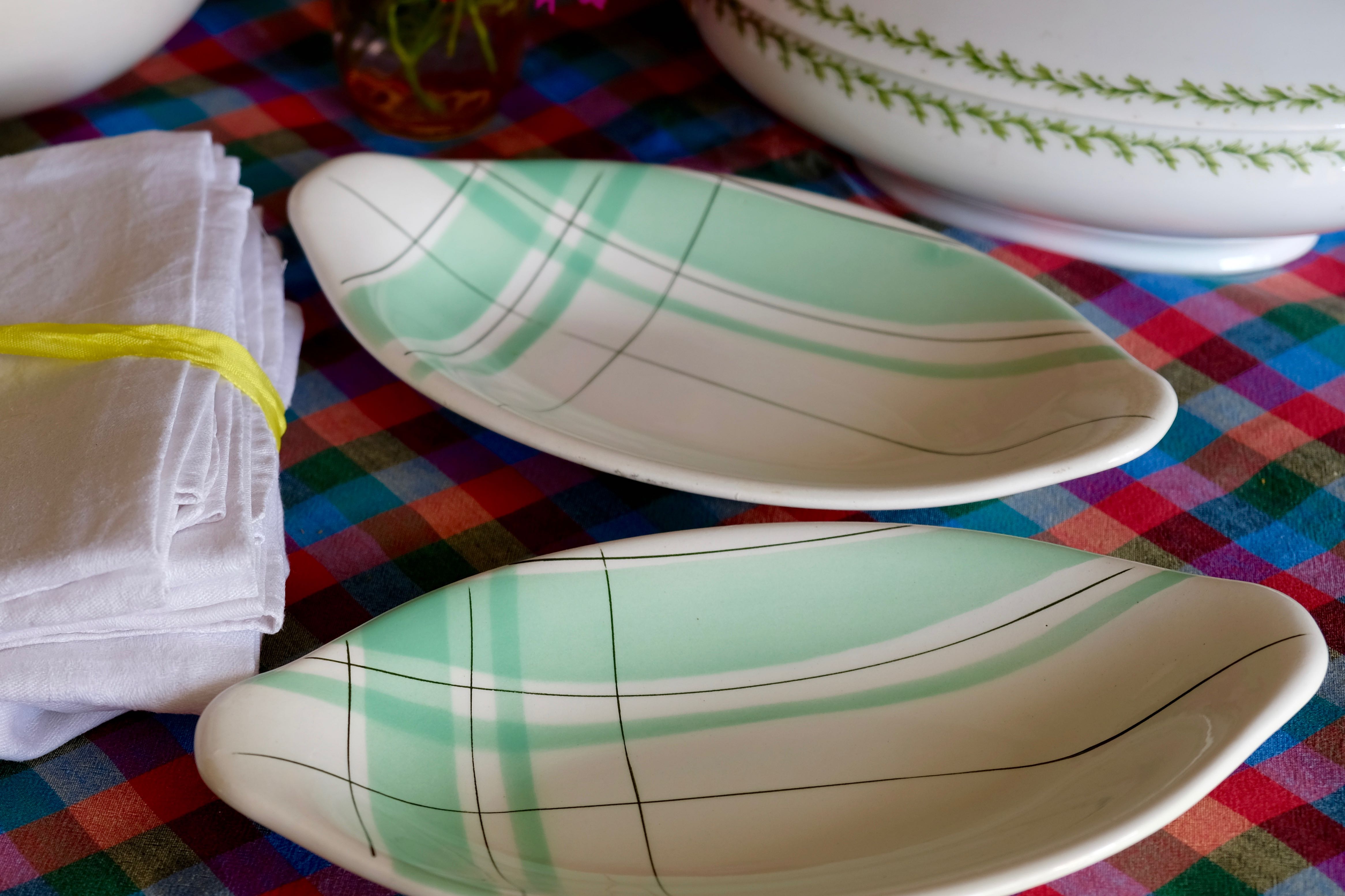 Ravier Salins Montreal almond green1950