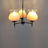 Vintage lustre in pink opaline – Three lights for a subdued atmosphere