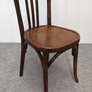 Série de 8 chaises bistrot Baumann en hêtre courbé, France vers 1930