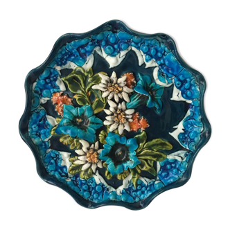 Assiette décorative  en relief à motif floral