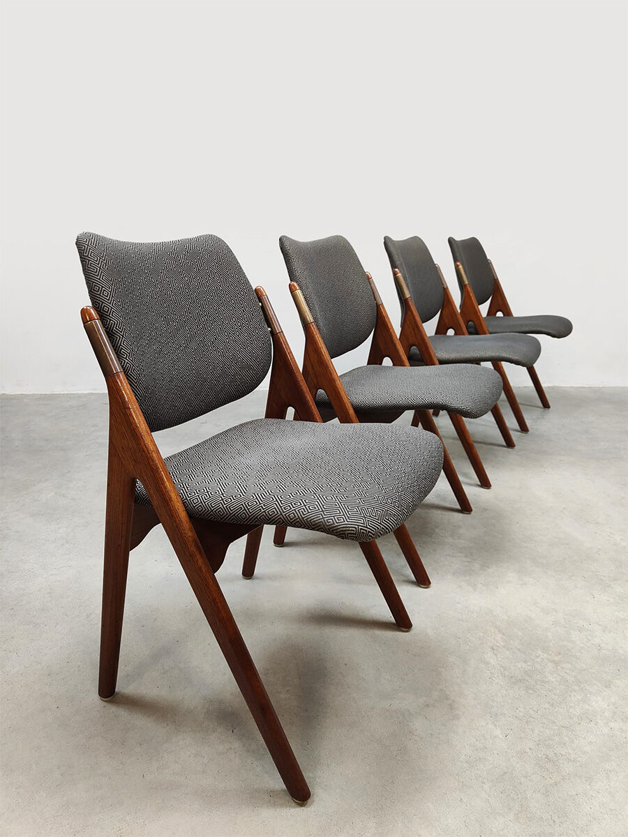 Vintage Scandinavian design dining chairs Olav Houg 1960