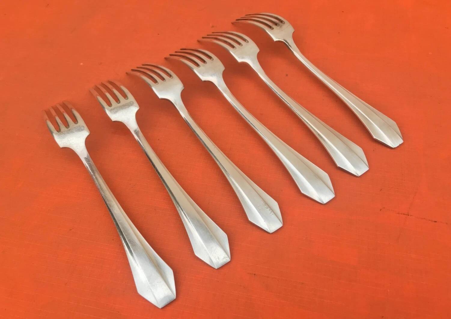 Art Deco Set of 6 forks and 6 large spoons, silver-plated metal, SNO REX