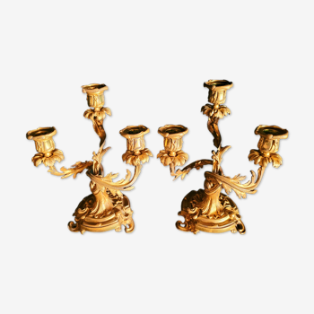 Paire de bougeoirs chandeliers flambeaux anciens en bronze doré époque XIXe