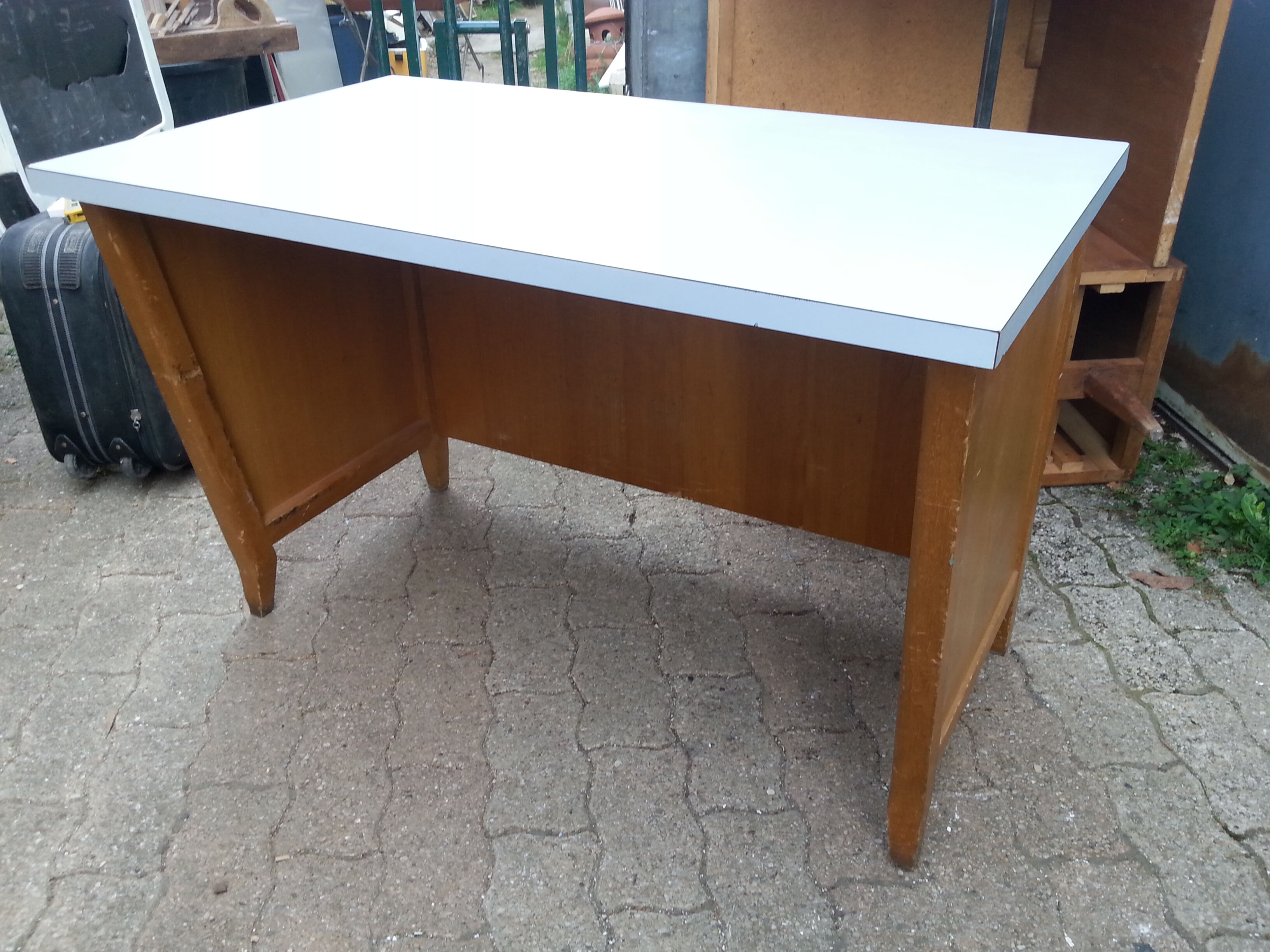 Bureau vintage 50 pieds compas