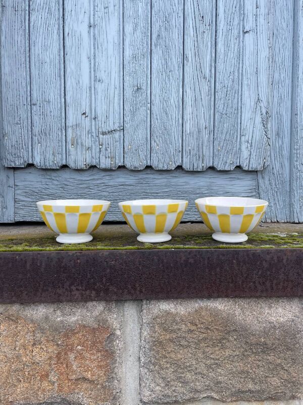 Trois grand bol jaune ancien signé digoin france n° 9613