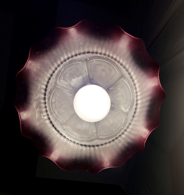 Suspension early 20th colored glass paste