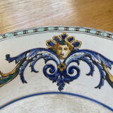 Ceramic dish of Gien Renaissance