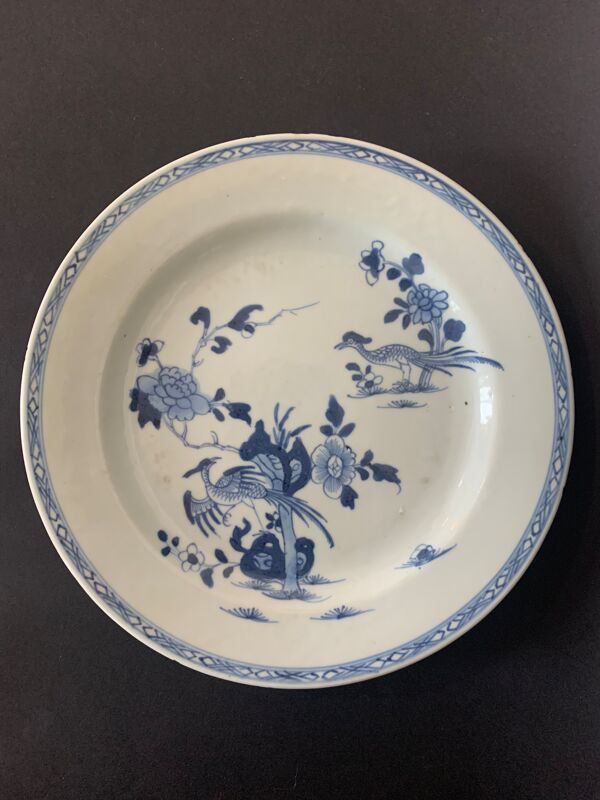 Assiette en porcelaine bleue et blanche de la famille bleue, 19ème siècle