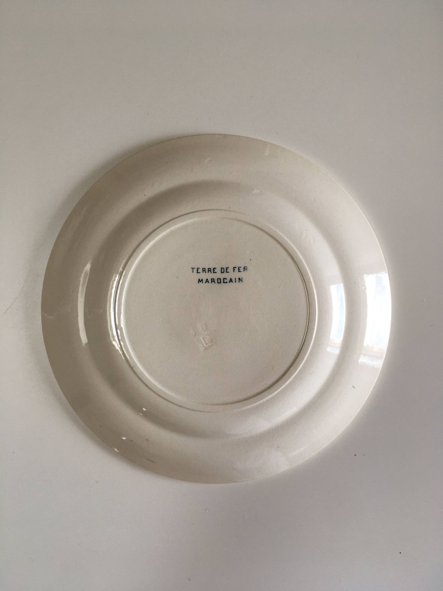 8 plates Moroccan model in earthenware - French manufacture