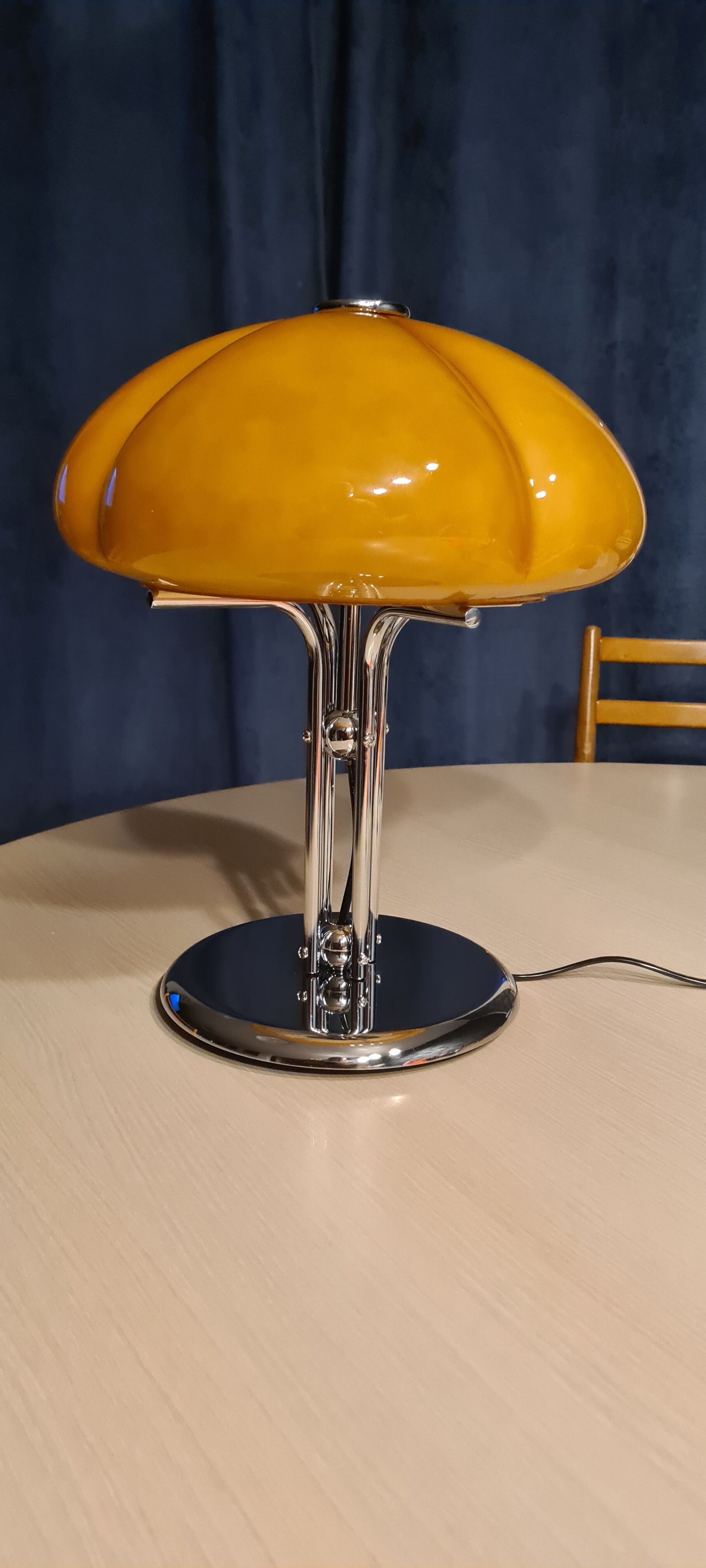 Lamp in style, guzzini, and other 35x30 mount in led