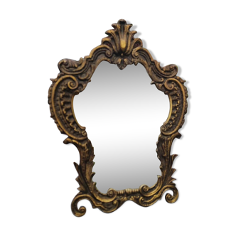 Miroir de table style Victorien. Décor Rinceaux, pied galbé. En bronze patine vieil or. 27 x 20 cm