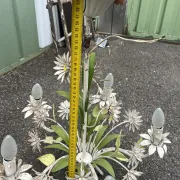 Large antique painted tin chandelier - Floral decoration with daisies and foliage.