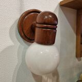 Wall sconce