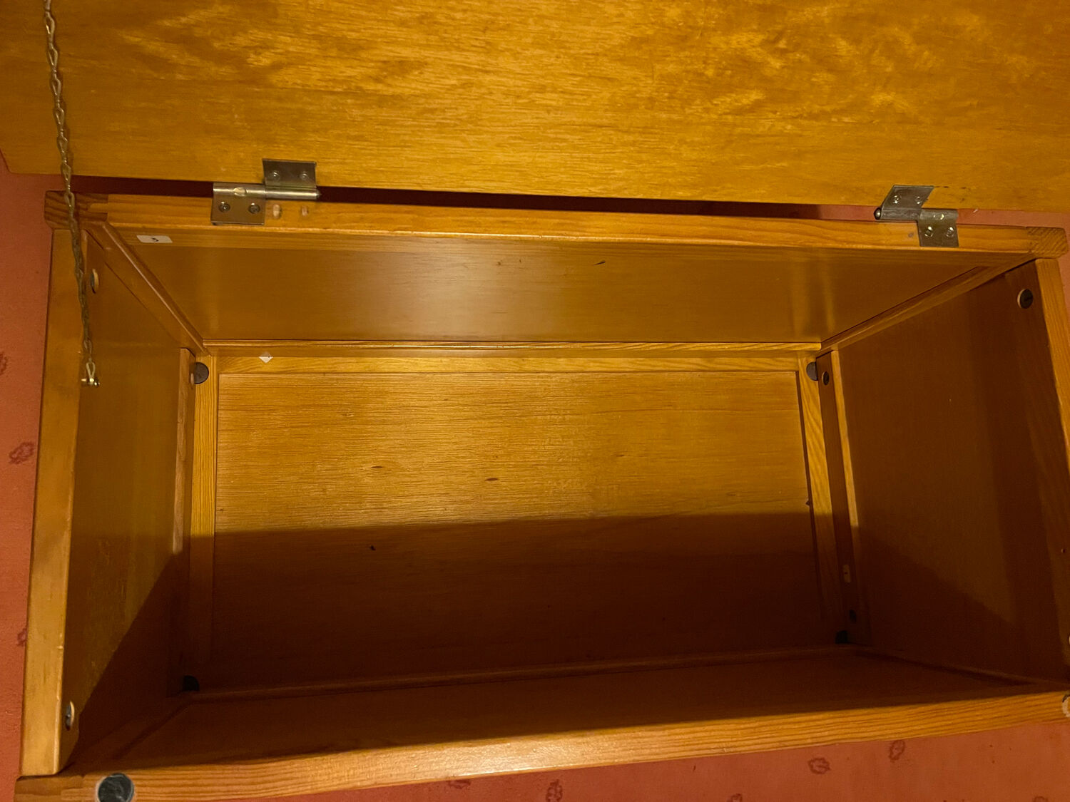 Aubert honey toy chest