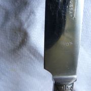 box of 12 stainless steel knives with bakelite handle and silver metal ferrule art decp
