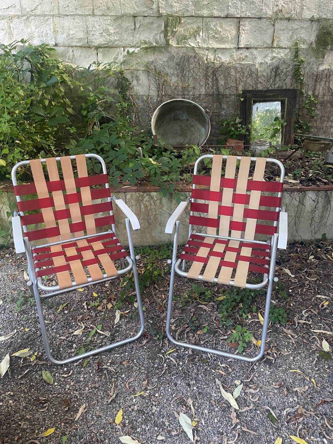 Pair of folding chairs