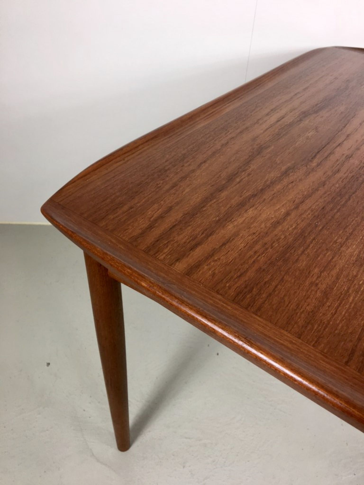 Table basse danoise de teck 1960d