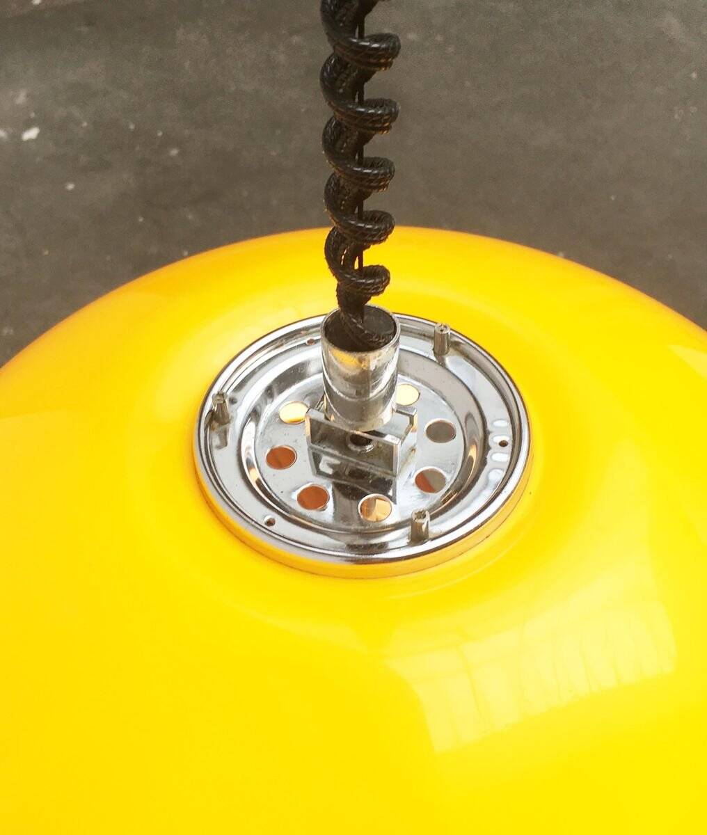 Space Age hanging lamp Cabras by Luigi Massoni for Guzzini