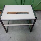 Petite table style industriel