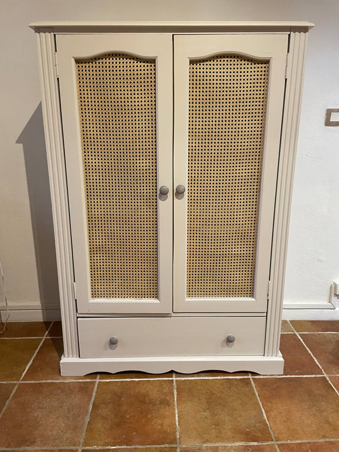 Children's bedroom wardrobe