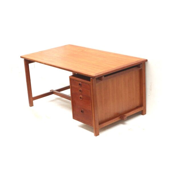 Grand bureau de direction vintage de conception danoise fabriqué dans les années 1960