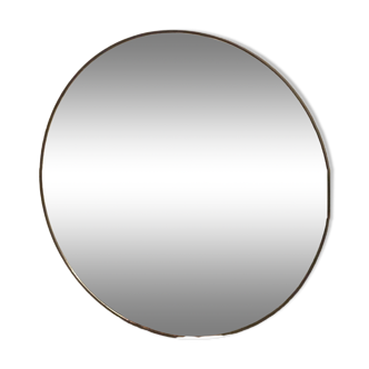 Round mirror