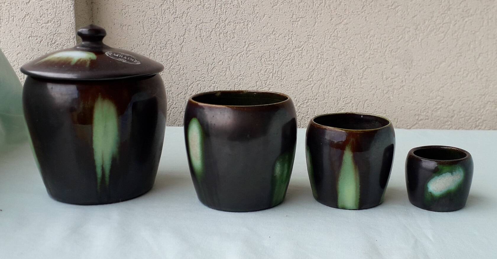 Belgian ceramic smoking service Airain