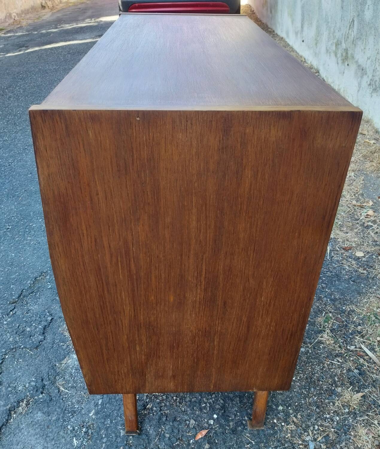 Compass foot chest of drawers