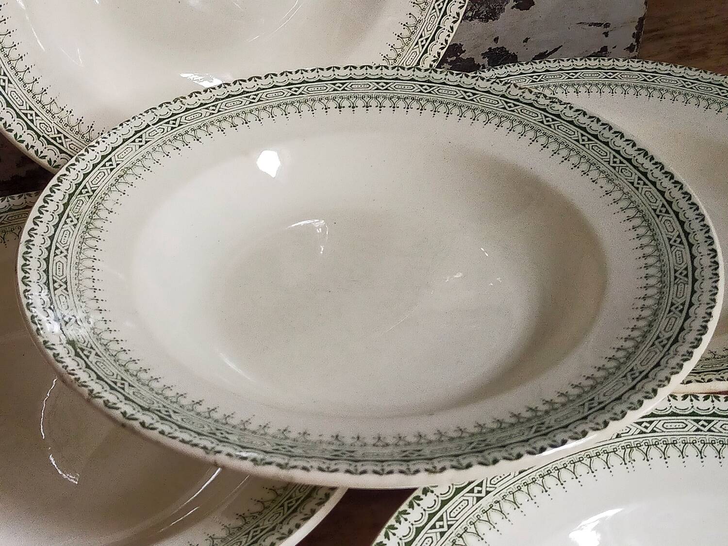 Five old plates Terre de fer from Choisy-Le-Roi HB and cie