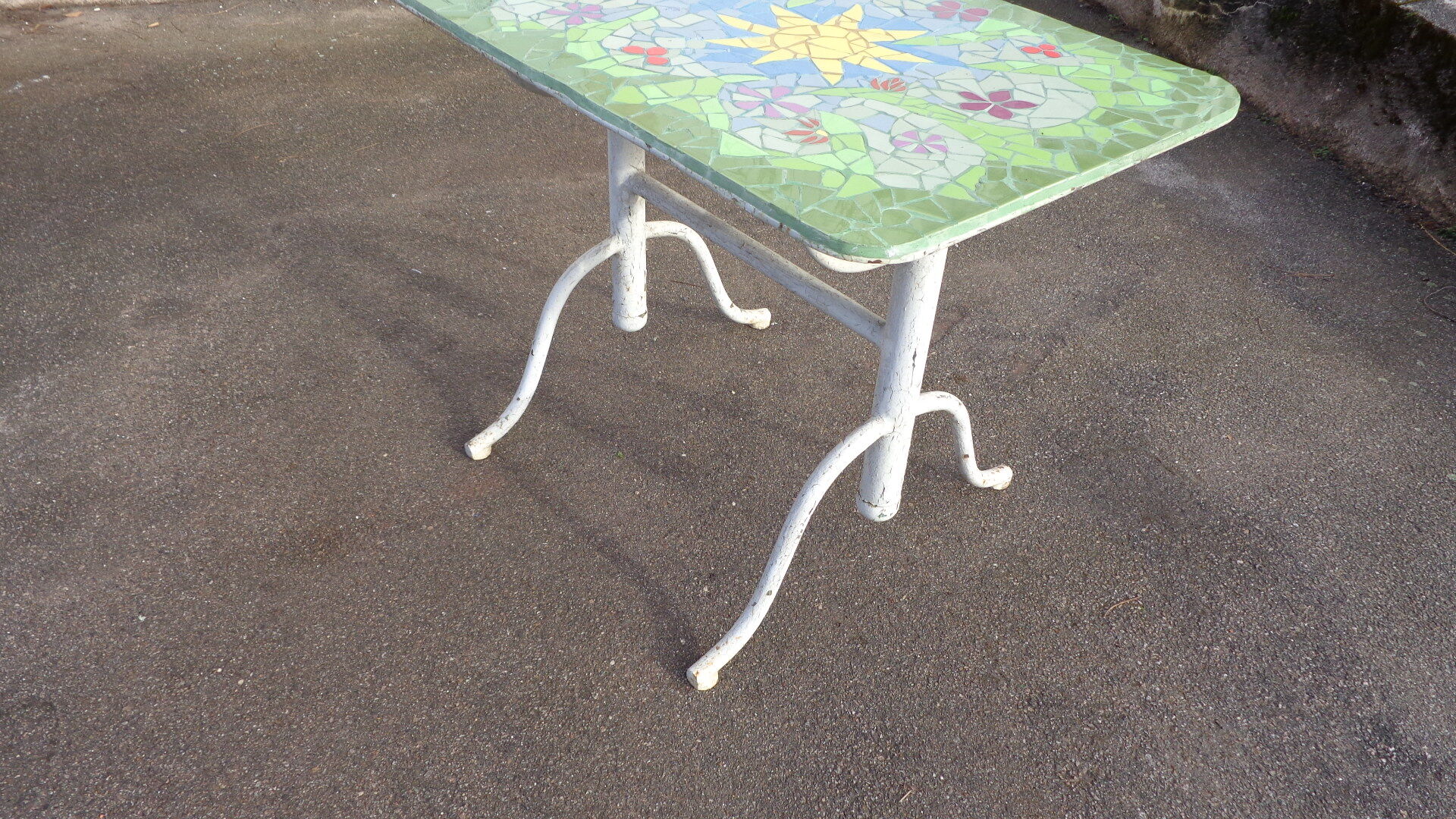 Country garden table
