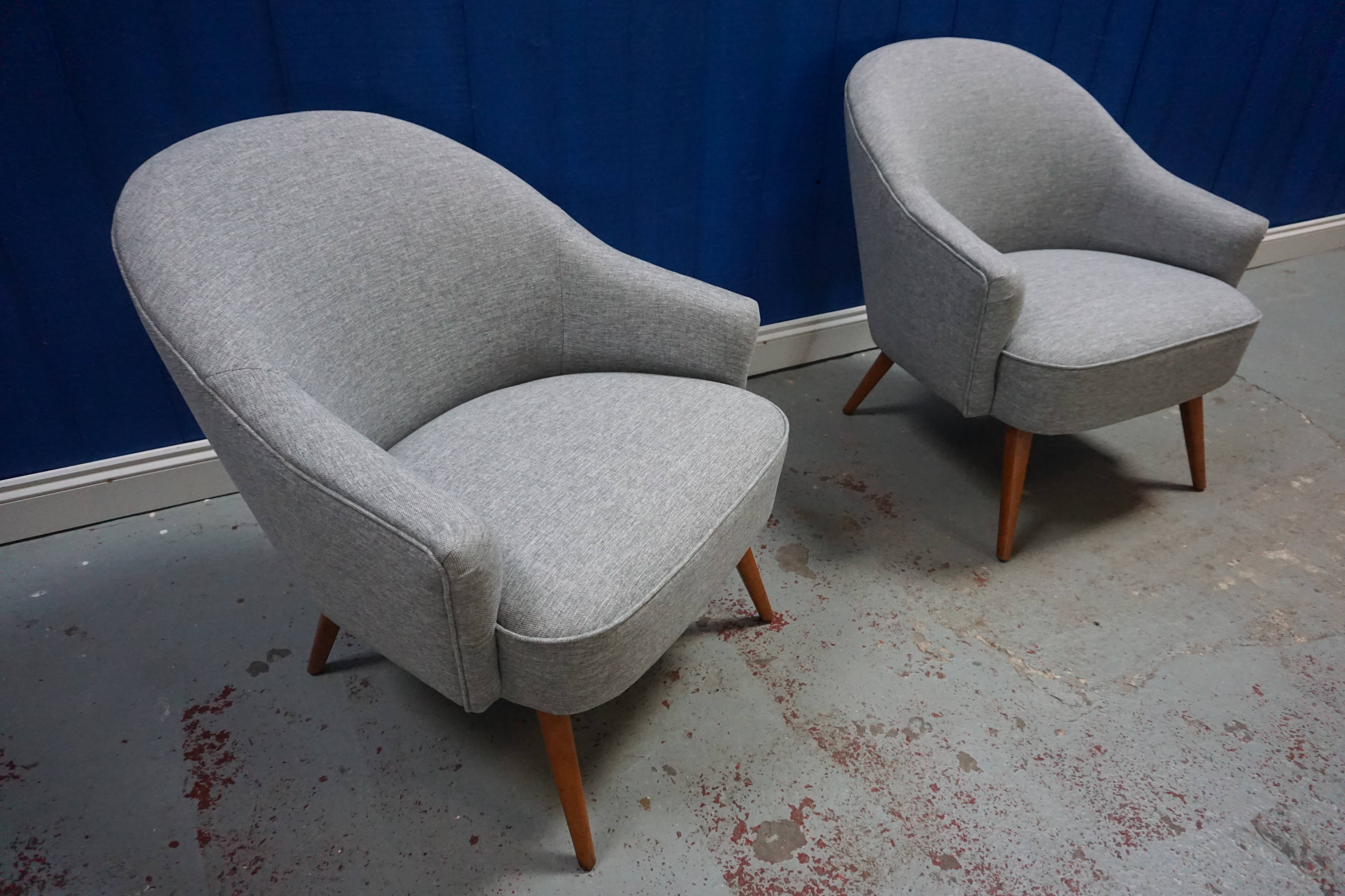 Paire de fauteuils 1950