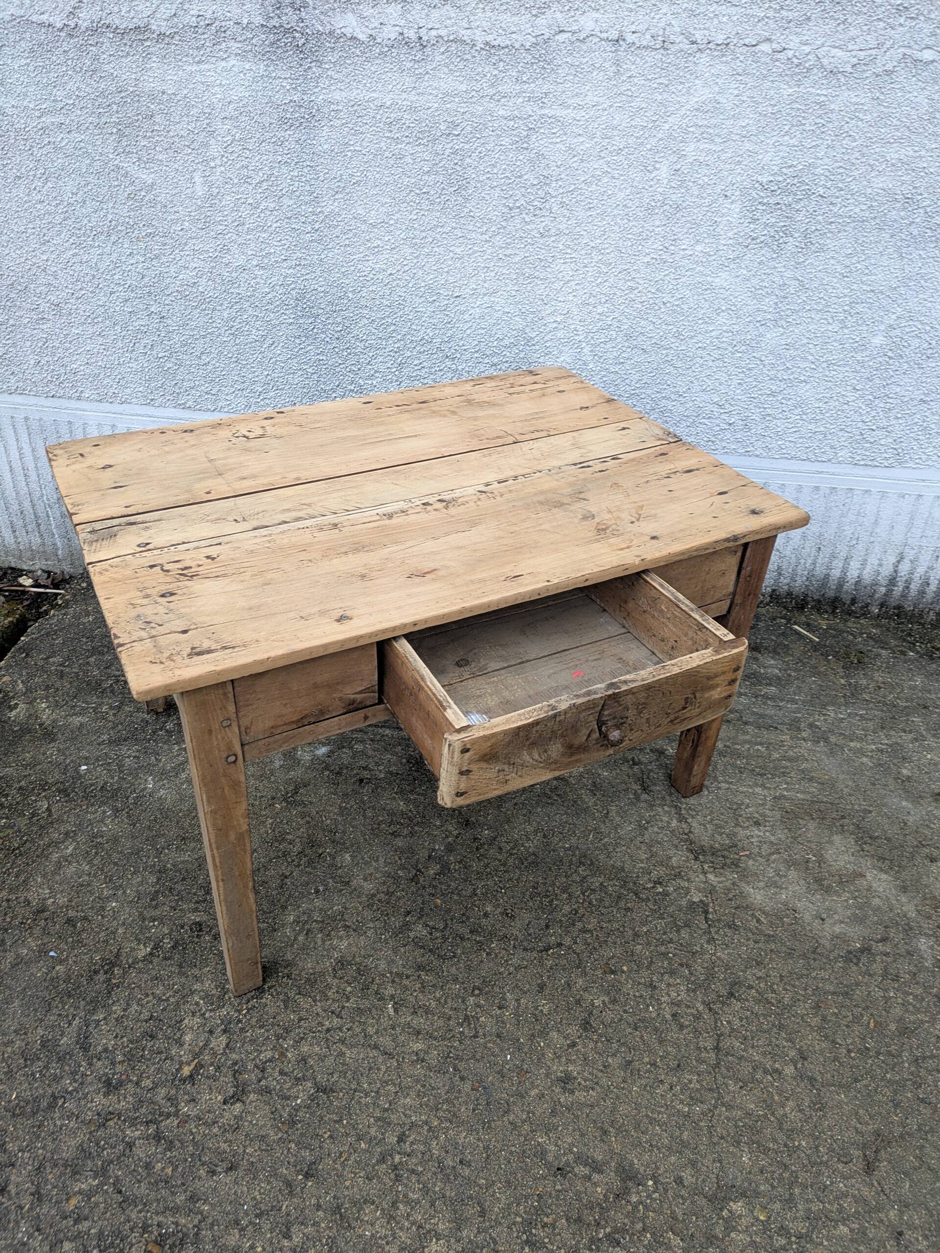Low farmhouse table