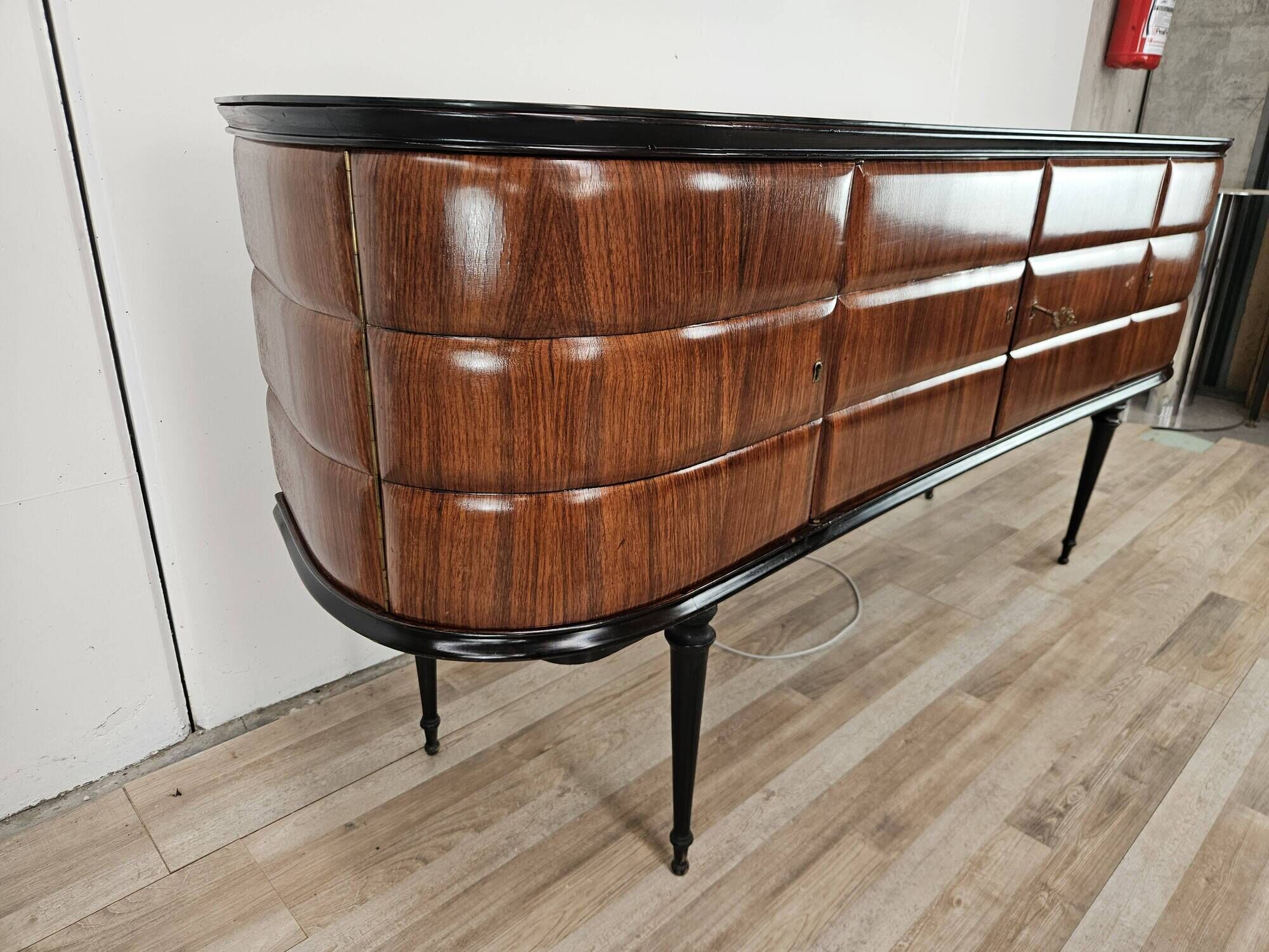 Mobile bar sideboard by Vittorio Dassi from the 1950s