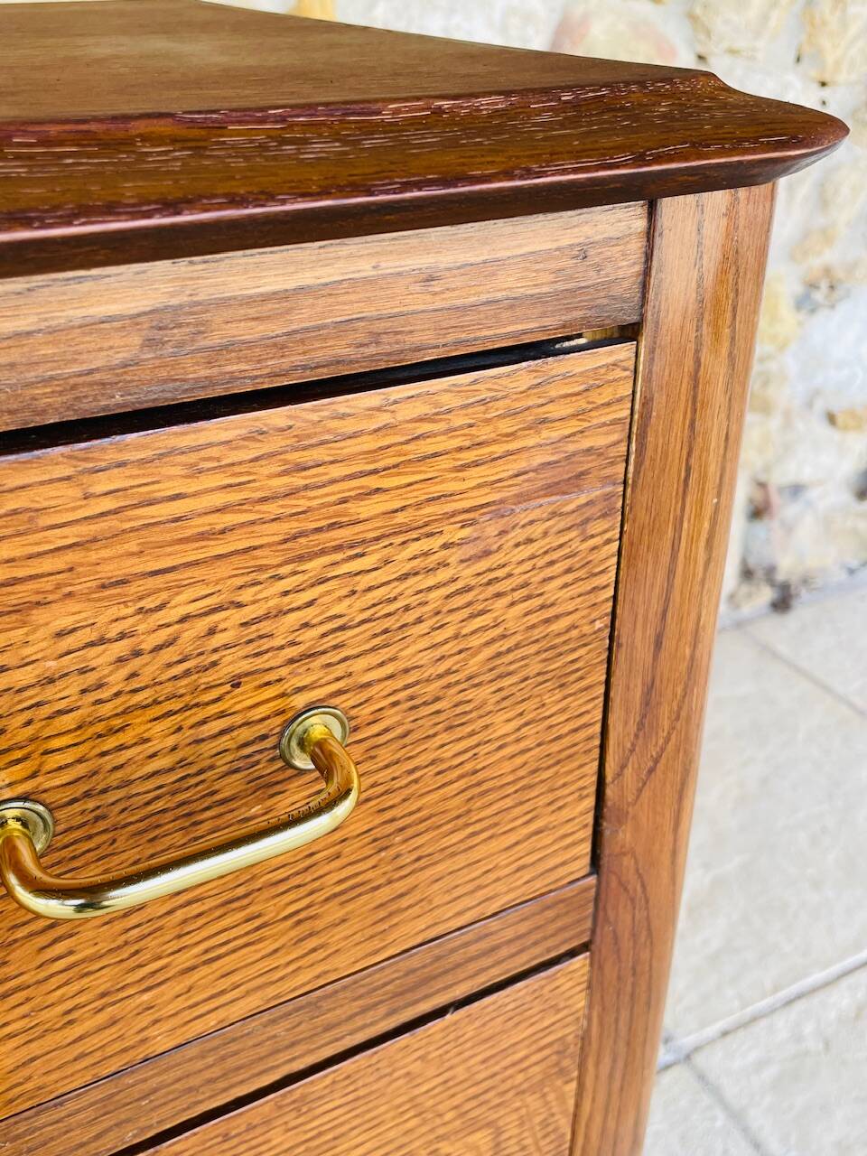 Commode vintage en noyer, pieds compas , circa 1950s