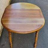 beautiful drop-leaf table with central extension