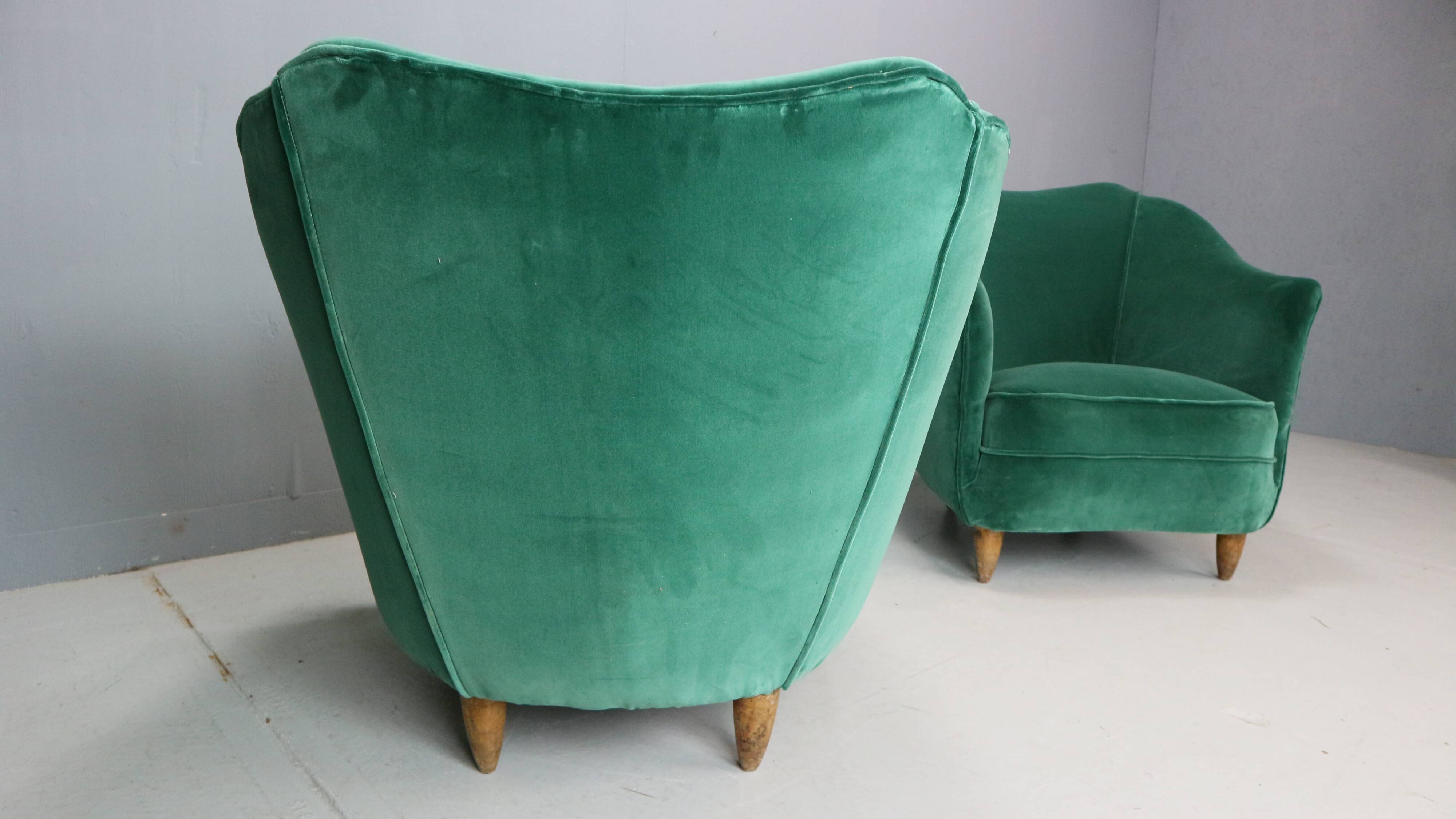 Pair of velvet armchairs Gio Ponti style
