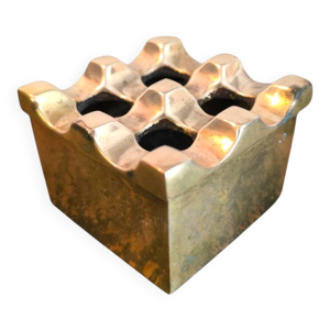 cendrier Ultima design