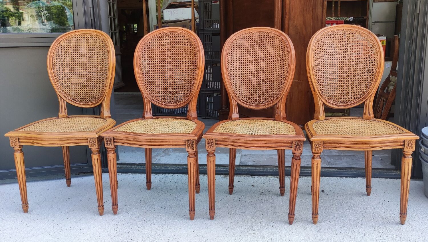 Series of 4 medallion chairs Louis XVI style