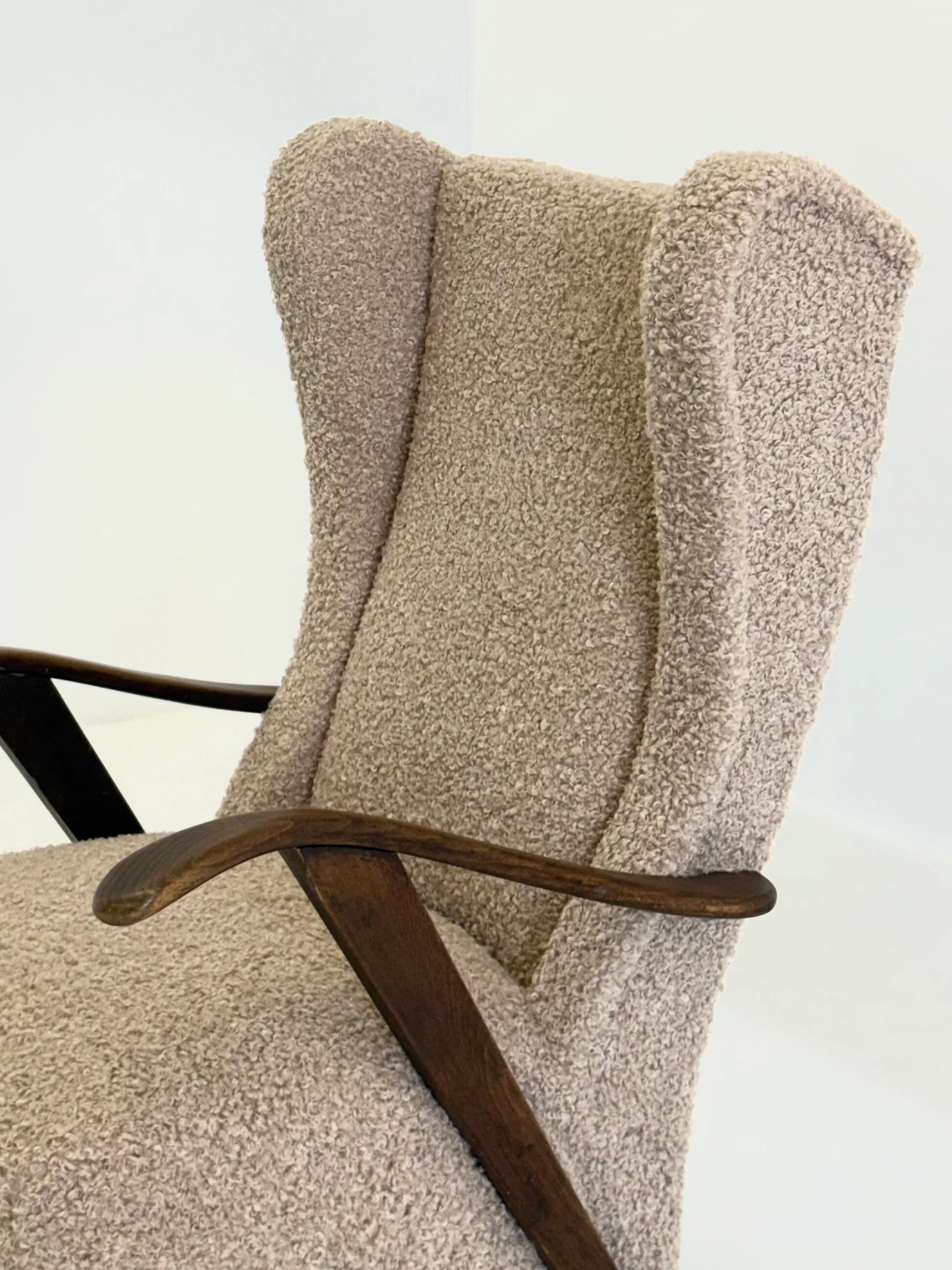 Melchiorre Bega armchair in beige bouclé