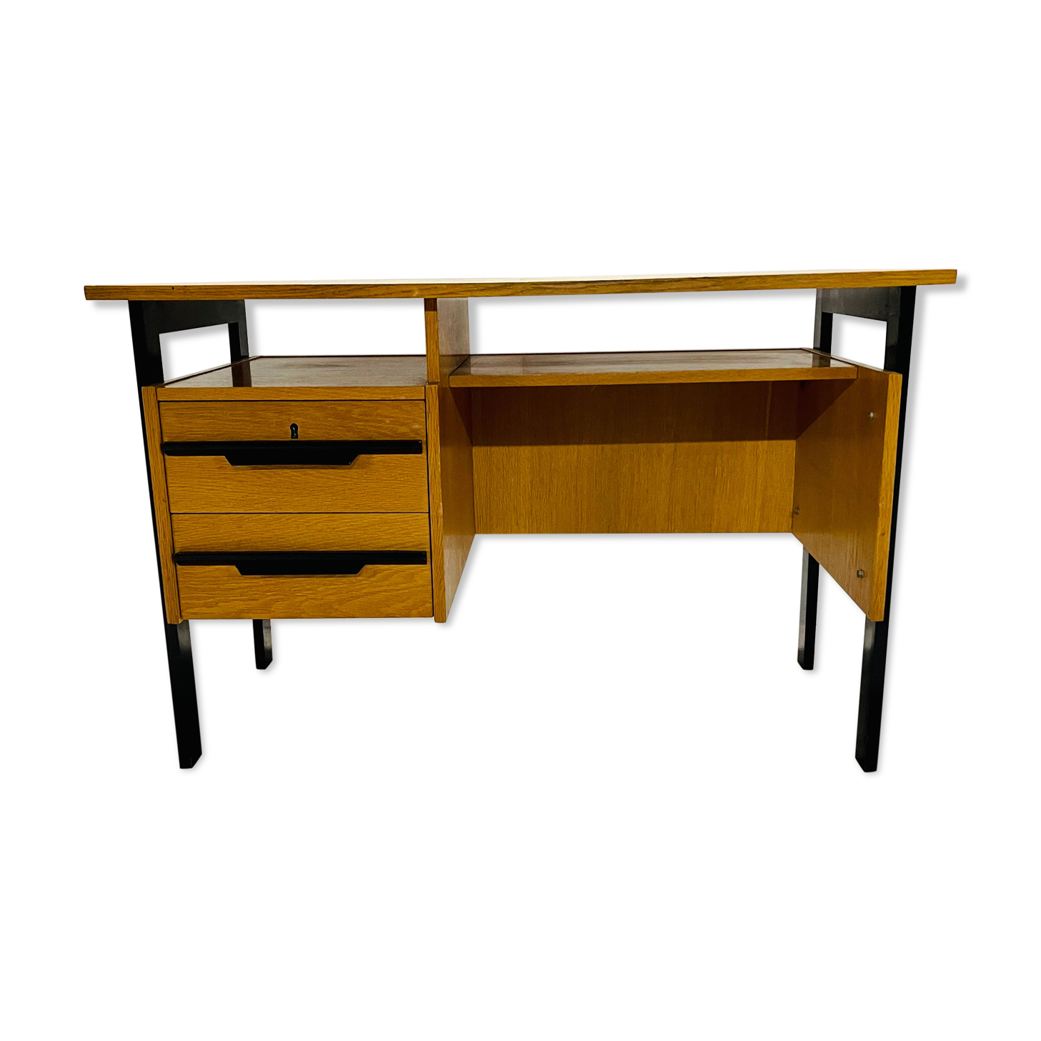 Macif wooden desk