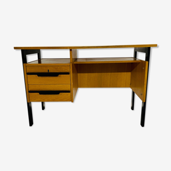 Macif wooden desk