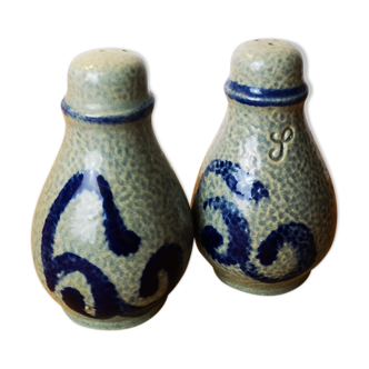 Blue-grey vintage sandstone pepper shakers