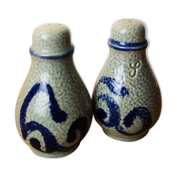 Blue-grey vintage sandstone pepper shakers