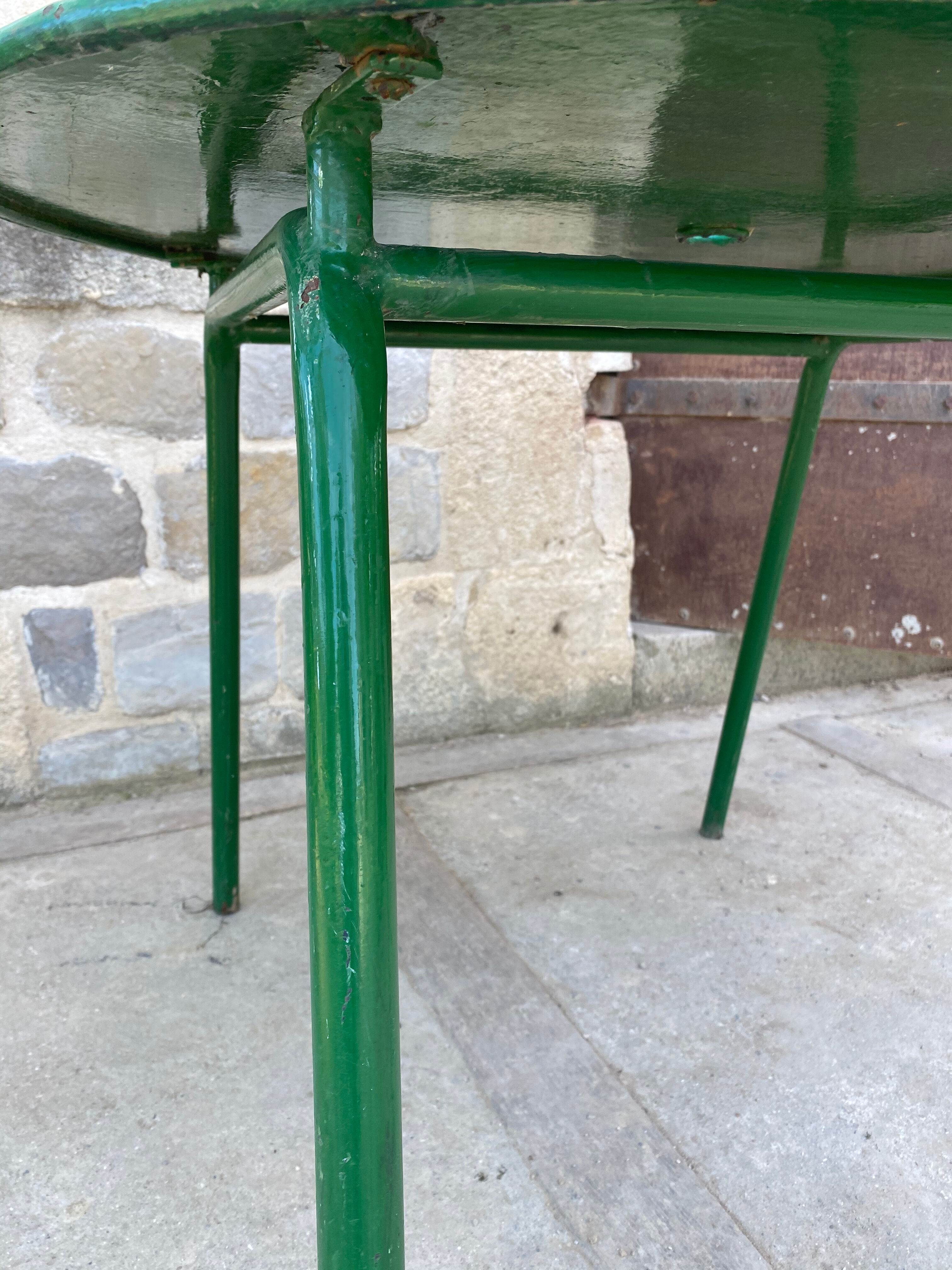 Garden metal round table 1960