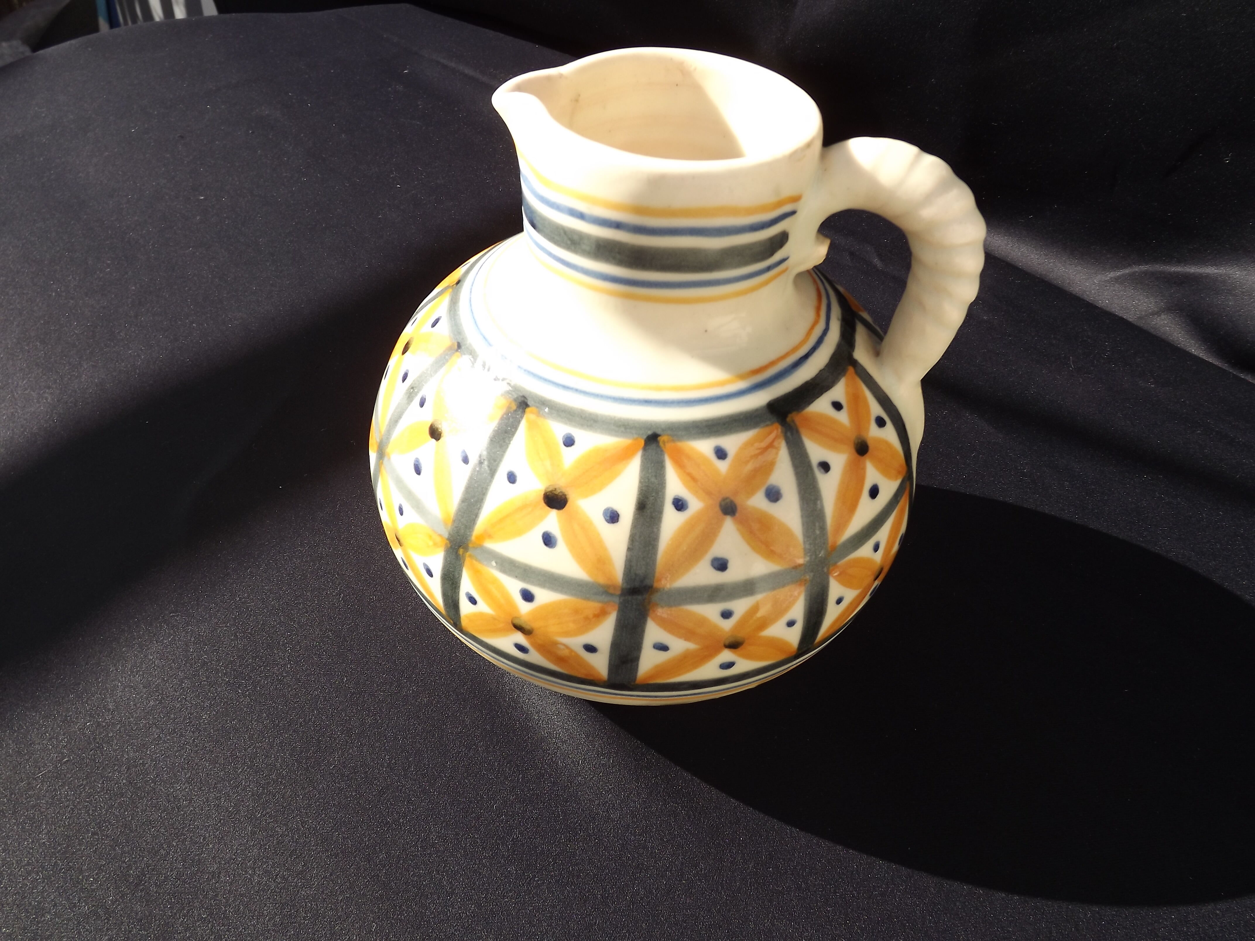 Water pot talavera