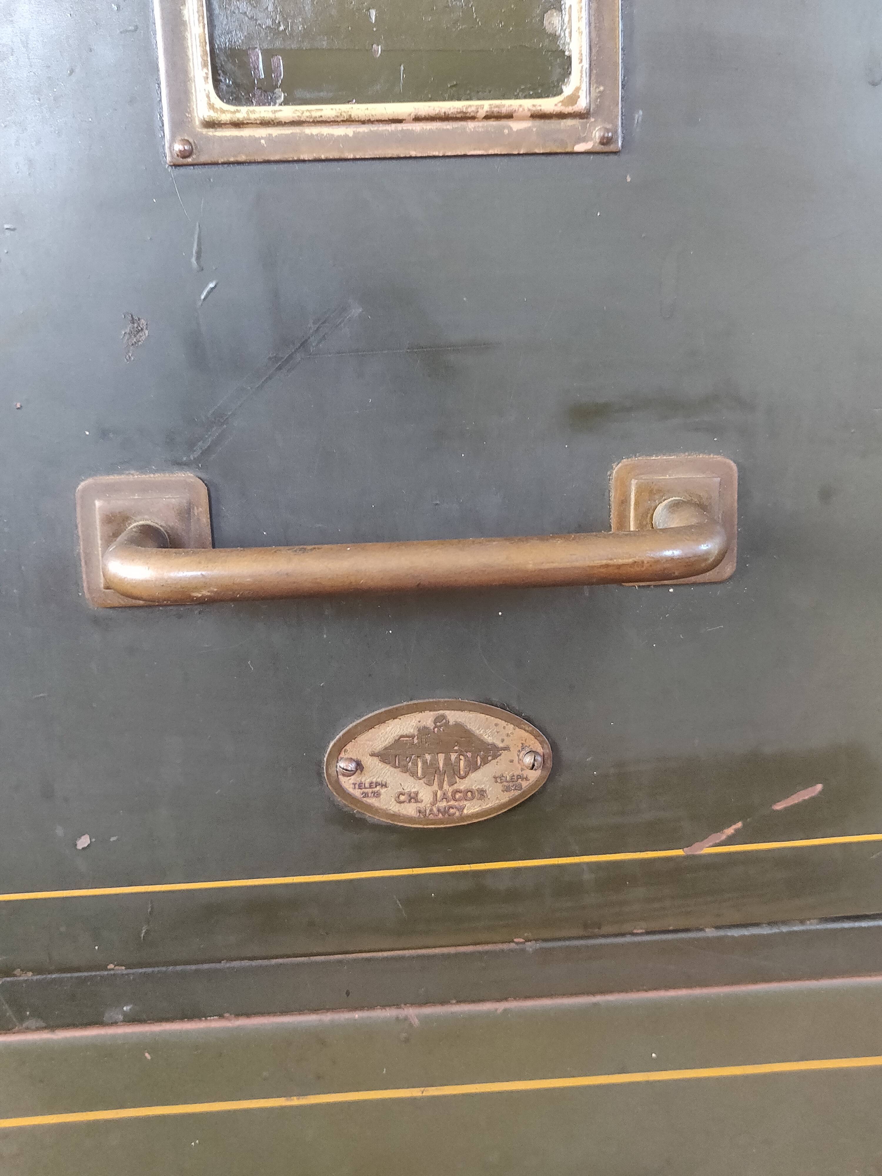 Furniture lockers Strafor