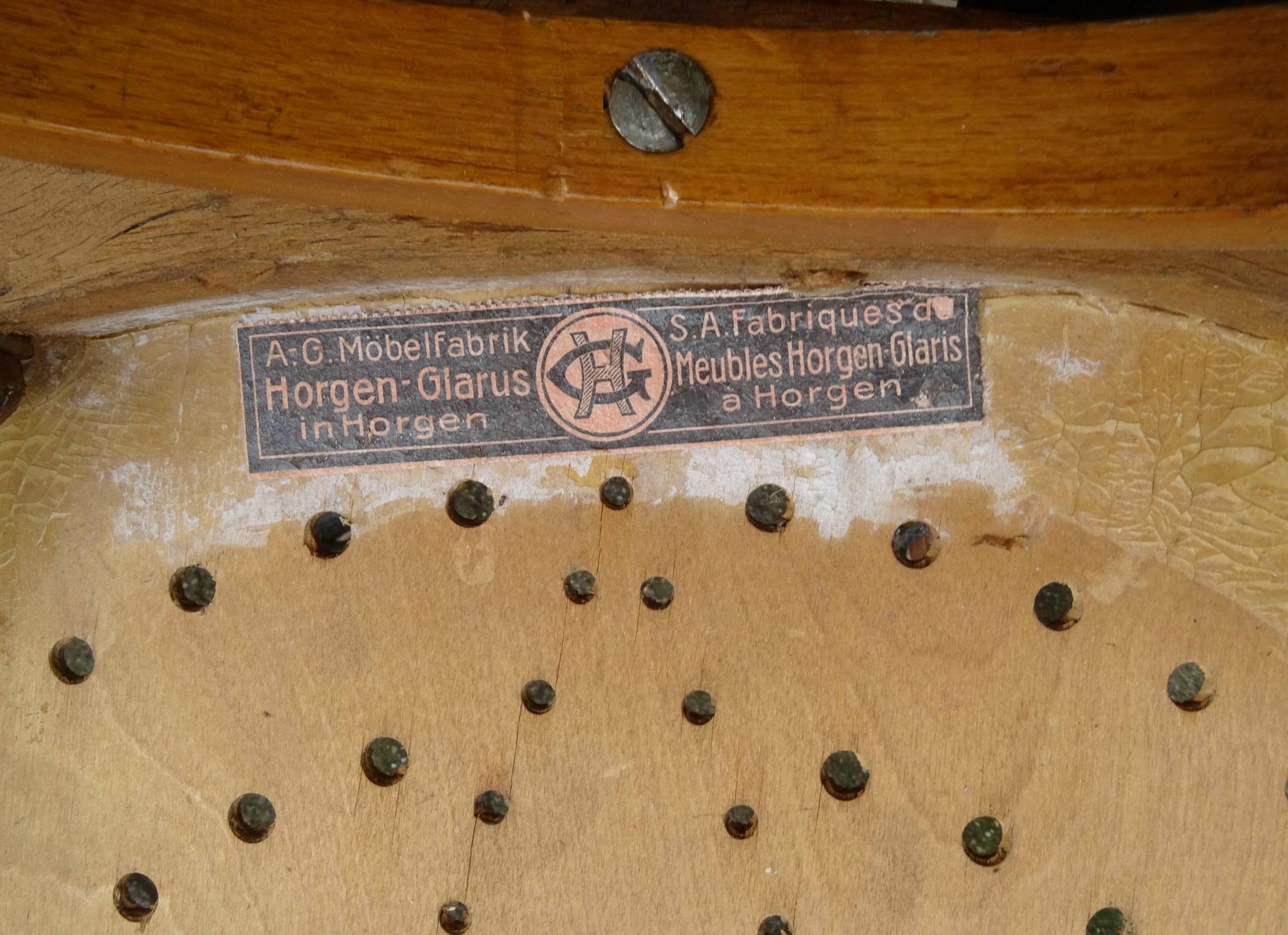 Curved wooden workshop chair Horgen Glarus (CH) 1950, not Thonet bistro.