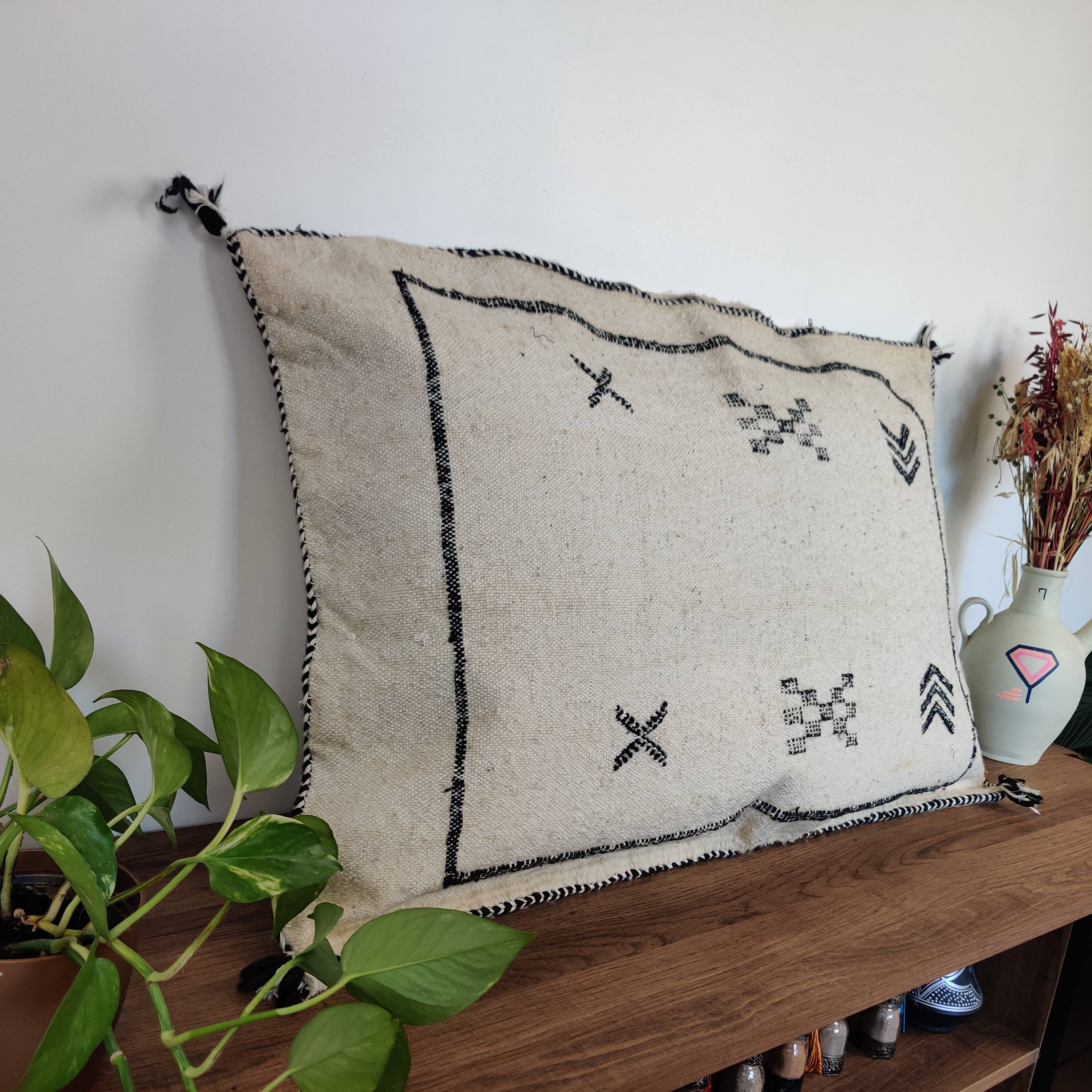 Large Moroccan Kilim Cushion 60x90 cm