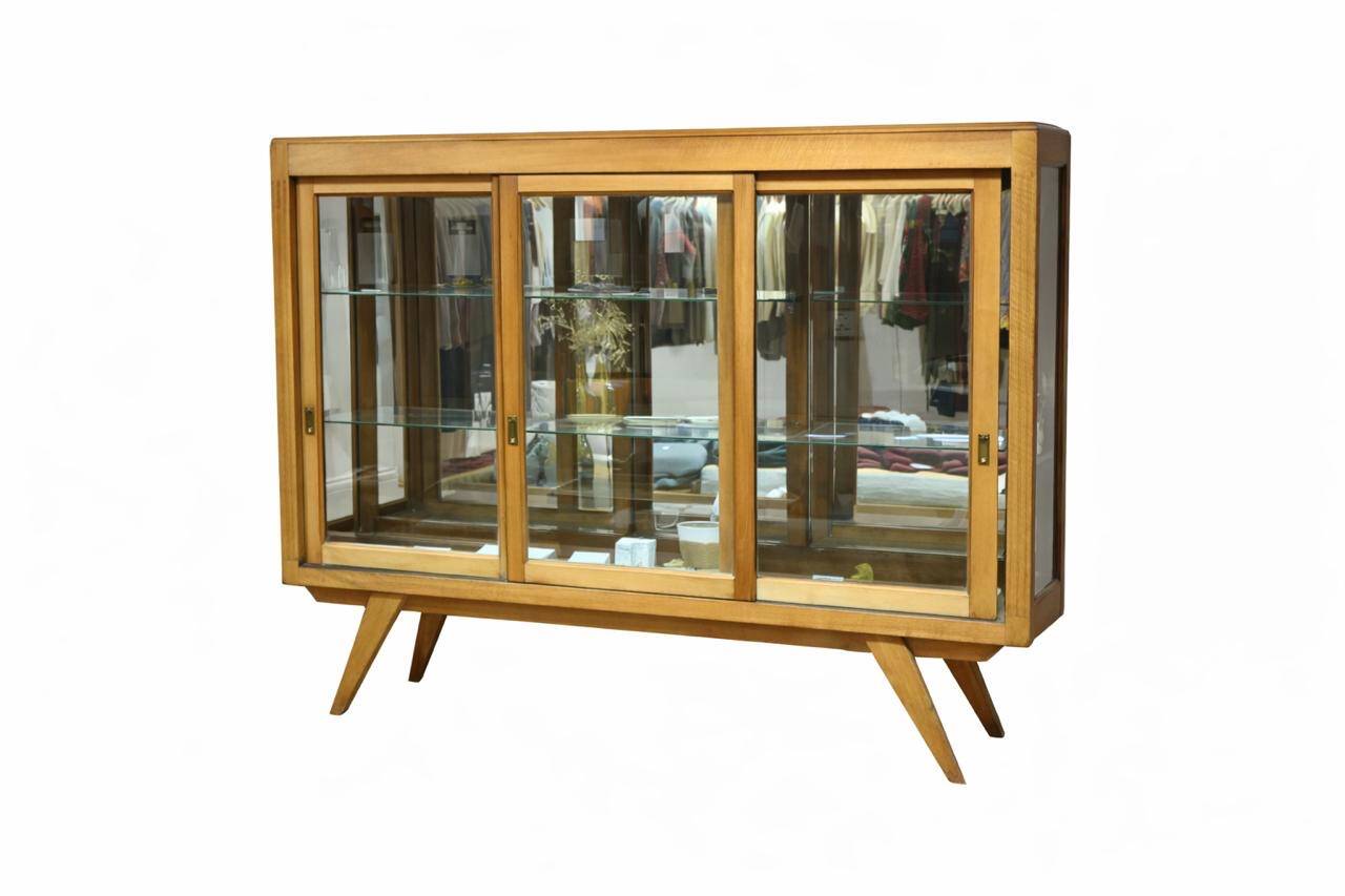 Vintage wooden display cabinet - Scandinavian style